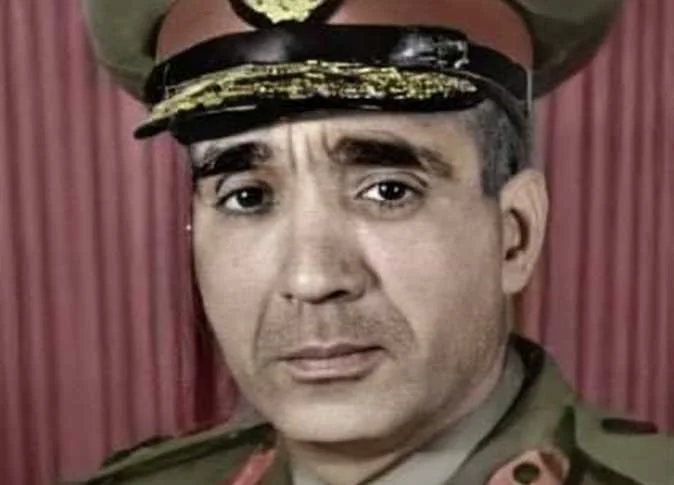 25012.jpg